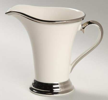 Solitaire Nouveau Creamer
