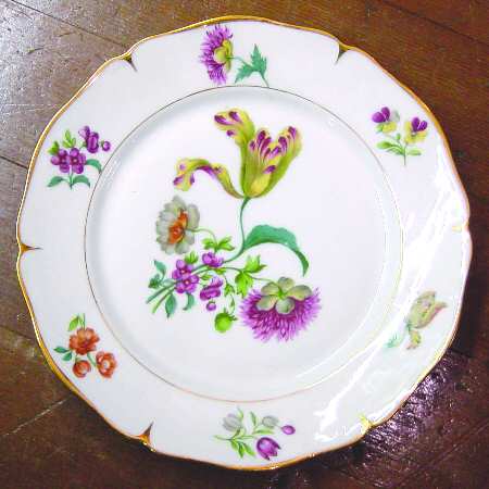 Lol18 Dinner Plate