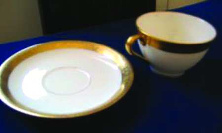 X943CID Flat Cup & Saucer Set
