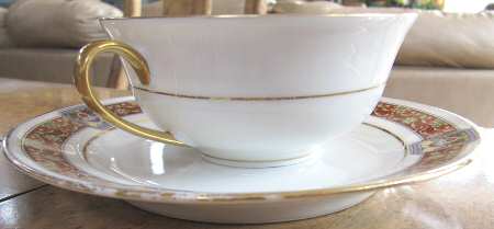 Lnt192 Flat Cup & Saucer Set