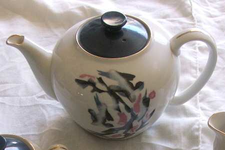 LEF49 Teapot & Lid