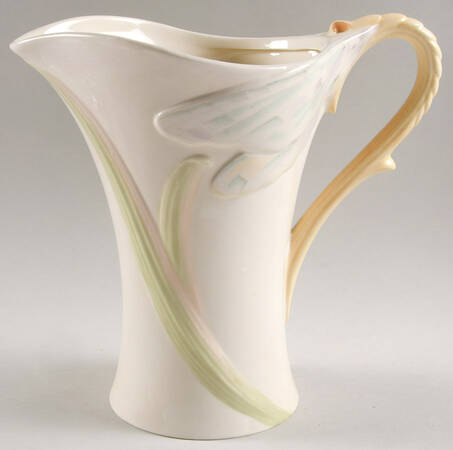 Garden Splendor Collection 80 Oz Sculpted Pitcher