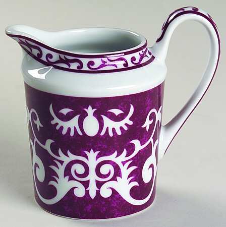 Tzarine Creamer