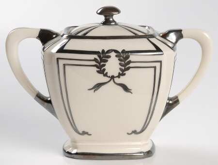 L103 Sugar Bowl & Lid