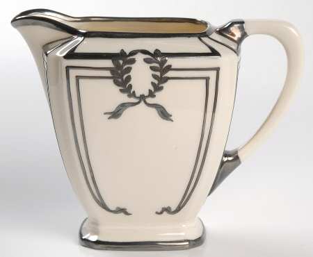 L103 Creamer
