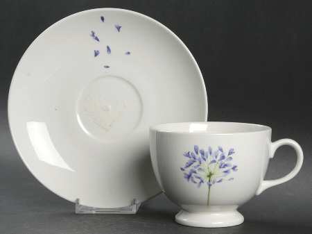 Alzirra Footed Cup & Saucer Set