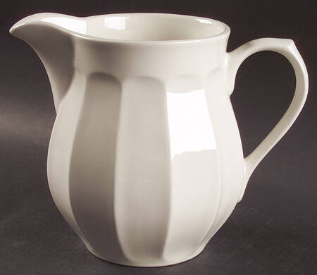 Boxwood 80 Oz Pitcher