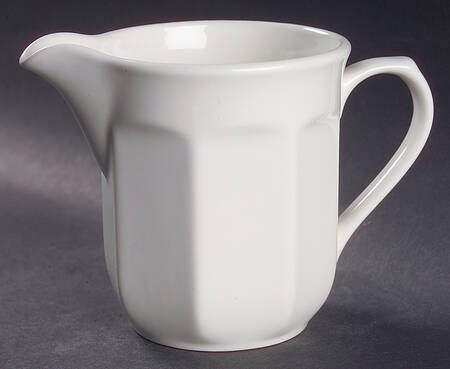 Boxwood Creamer