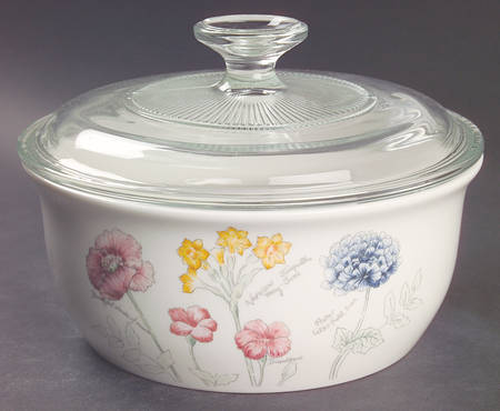 Artist Sketchbook 2 Qt Round Covered Casserole
