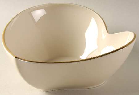Keepsake Collection 8" Heart Shaped Bowl