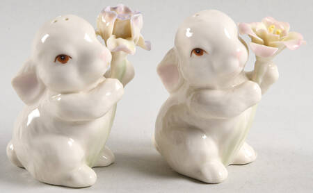 Easter Figural Salt & Pepper Set