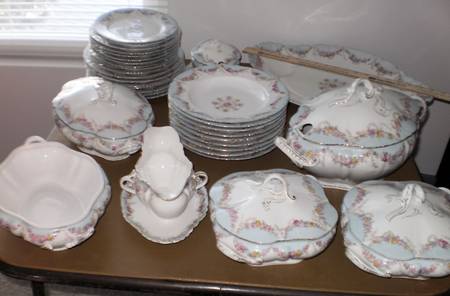 2824-2804 Tureen &  Lid