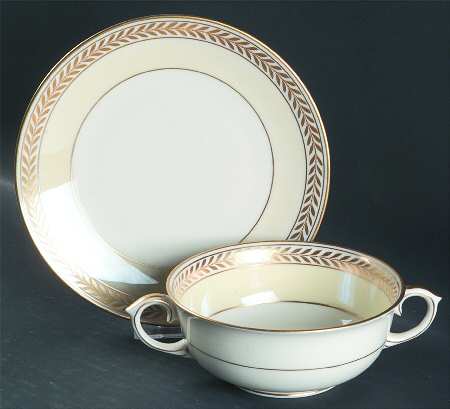 SCE113 Footed Cream Soup Bowl & Saucer Set