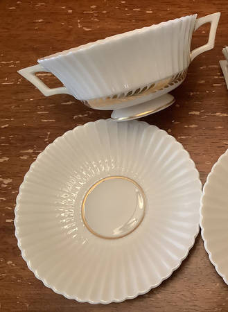 S343 Footed Cream Soup Bowl & Saucer Set