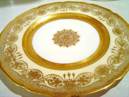 J311A (Scalloped) by Lenox