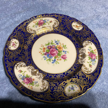 J328B Cobalt (Scalloped) by Lenox