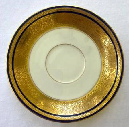 F61b Cobalt (Smooth) Saucer