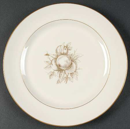 P312 Luncheon Plate