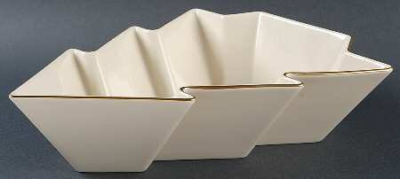 L31 Deep Tree Shaped Dish