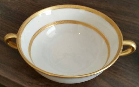 M167 Footed Cream Soup Bowl