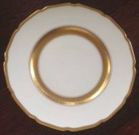 G88 Luncheon Plate