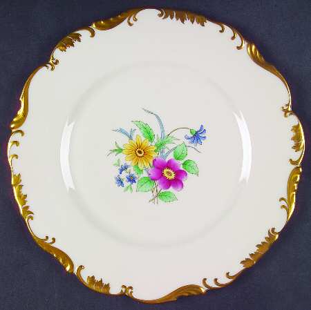 O438 Luncheon Plate