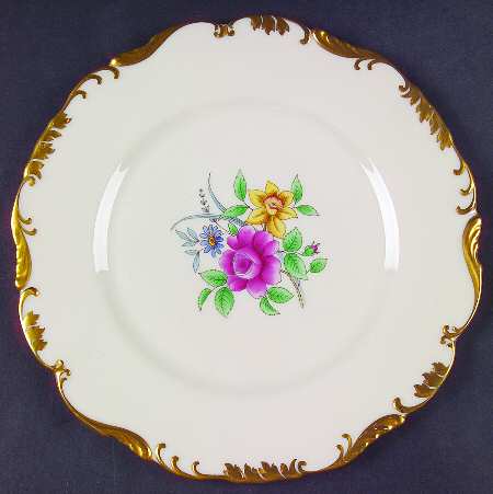 O438 Luncheon Plate