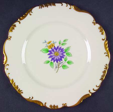 O438 Luncheon Plate