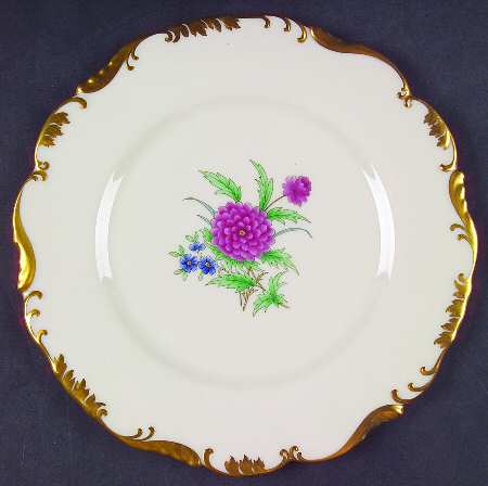 O438 Luncheon Plate