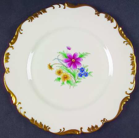 O438 Luncheon Plate