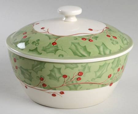 Holiday Gatherings Damask 1 Qt Round Covered Casserole