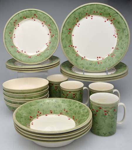 Holiday Gatherings Damask 20 Piece Set
