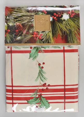 Holiday Gatherings Plaid 60" X 120" Rectangular Tablecloth