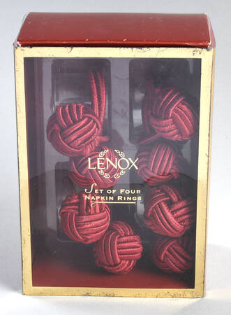 Holiday Gatherings Plaid Napkin Ring - Set of 4