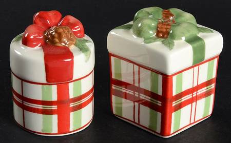 Holiday Gatherings Plaid Figural Salt & Pepper Set