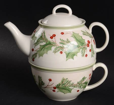 Holiday Gatherings Holiday Berry Individual Teapot & Lid with Cup