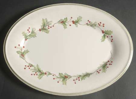 Holiday Gatherings Holiday Berry 14" Oval Serving Platter