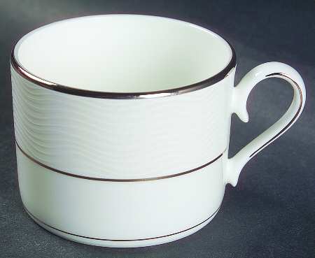 Apropos Flat Cup