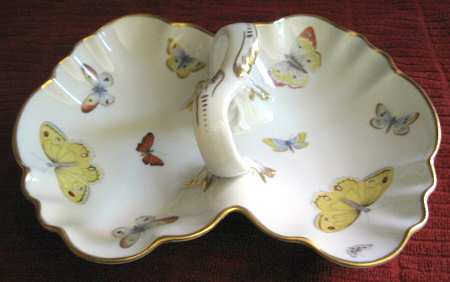 LIM280 Center Handled Serving Tray