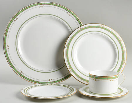 Pompano Point 5 Piece Place Setting