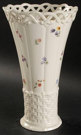 Posy Baskets Trumpet Vase