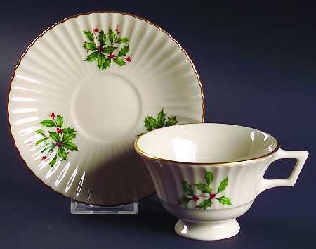 Hollyberry (No Enamel) Footed Cup & Saucer Set