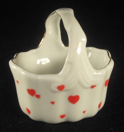 03062 Small Basket