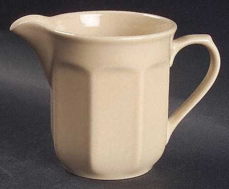 Boxwood Straw Creamer