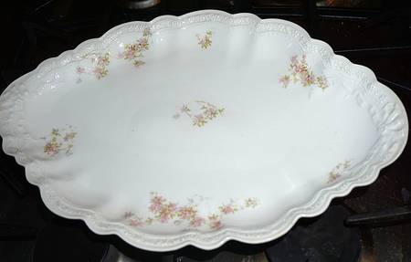 LNT247 14" Oval Serving Platter