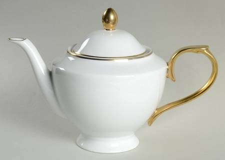 Hampton's Tea (White) Teapot & Lid