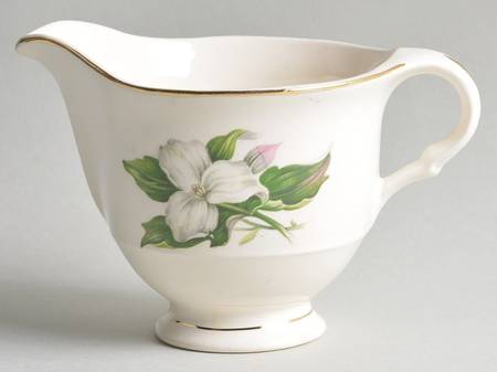 Trillium Creamer