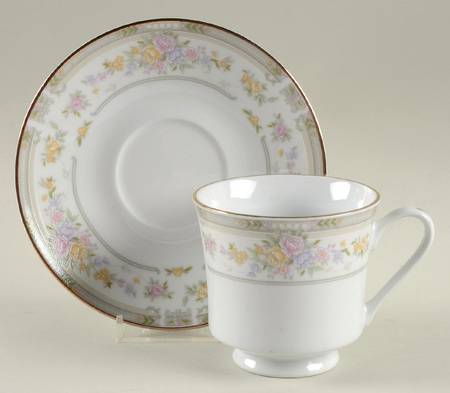 Southampton Footed Cup & Saucer Set