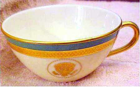 Exhibit Collection Flat Cup