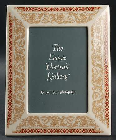 Sultan's Court Collection Frame-Holds 5" X 7"